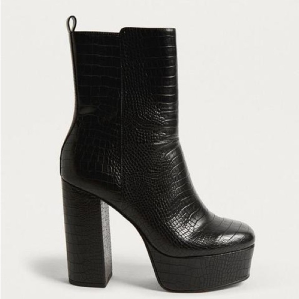 UO Brandy super high platform boots